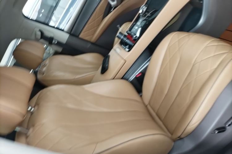 Used Denza D9 2022 DM-i 970 Four-Wheel Drive Prestige Model Right Front Seat