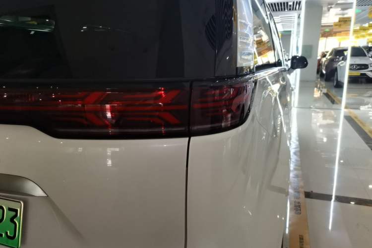 Used Denza D9 2022 DM-i 1040 Prestige Model Right Rear Taillight