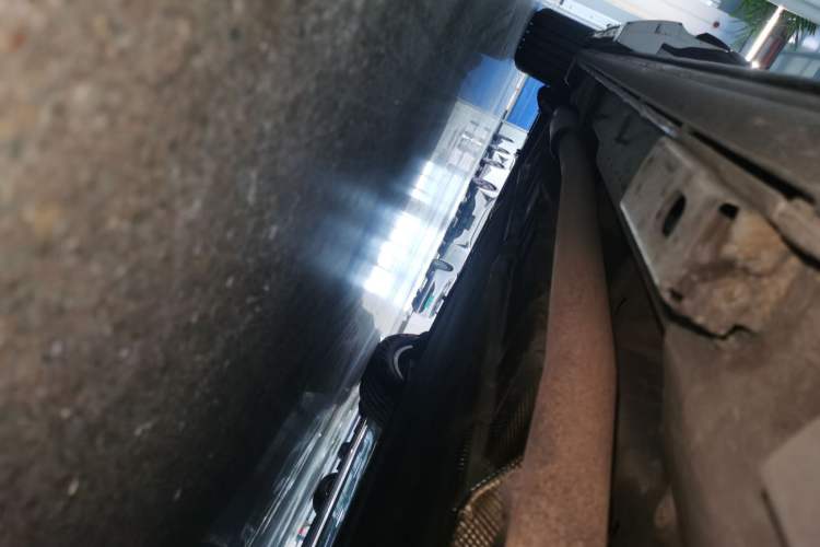 Used Denza D9 2022 DM-i 970 Four-Wheel Drive Flagship Model Right Side Sill