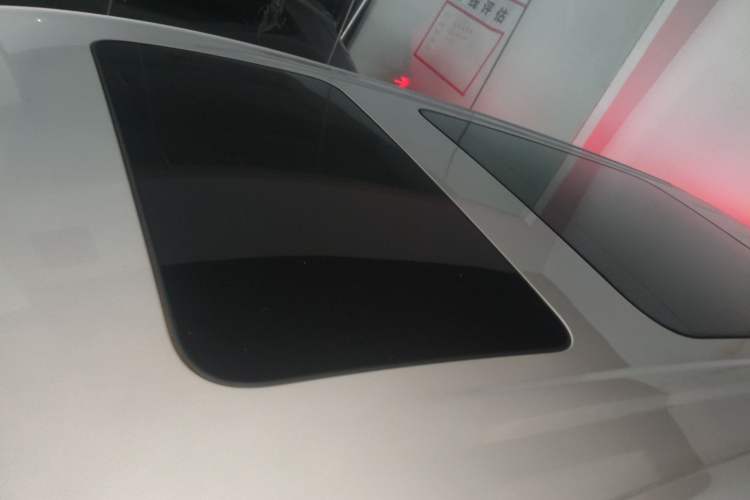 Used Denza D9 2022 DM-i 970 Four-Wheel Drive Flagship Model Roof