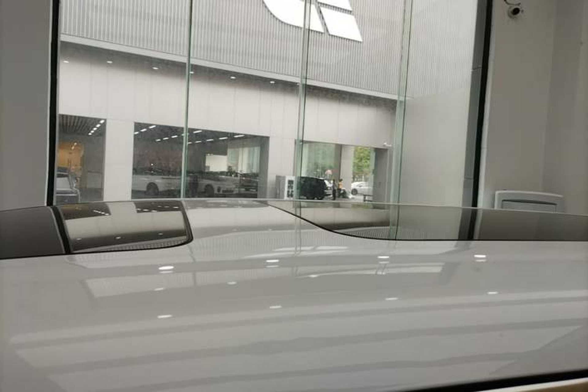 Used Denza D9 2022 DM-i 970 Four-Wheel Drive Prestige Model Roof