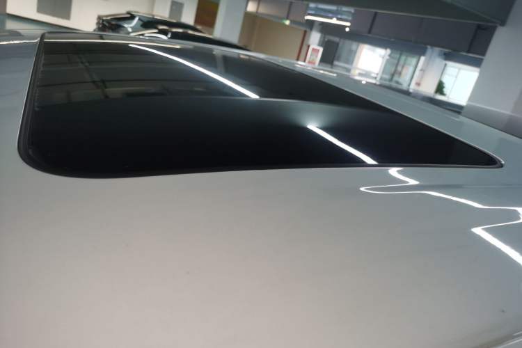 Used Denza D9 2022 DM-i 970 Four-Wheel Drive Flagship Model Roof