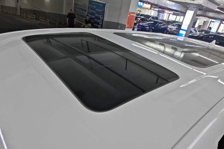 Used Denza D9 2022 DM-i 970 Four-Wheel Drive Flagship Model Roof
