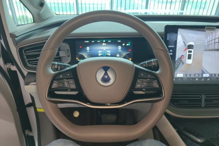 Used Denza D9 2022 DM-i 970 Four-Wheel Drive Flagship Model Steering Wheel