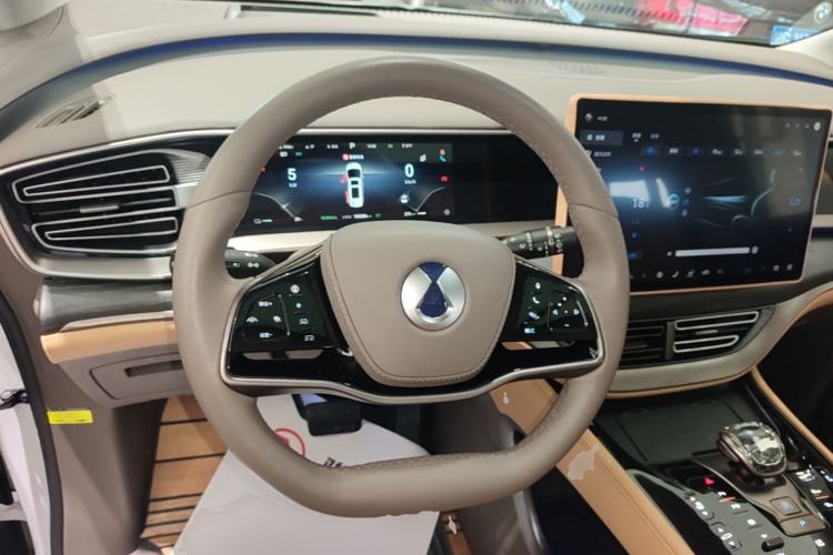 Used Denza D9 2022 DM-i 970 Four-Wheel Drive Flagship Model Steering Wheel