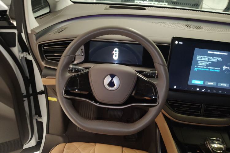 Used Denza D9 2022 DM-i 970 Four-Wheel Drive Flagship Model Steering Wheel