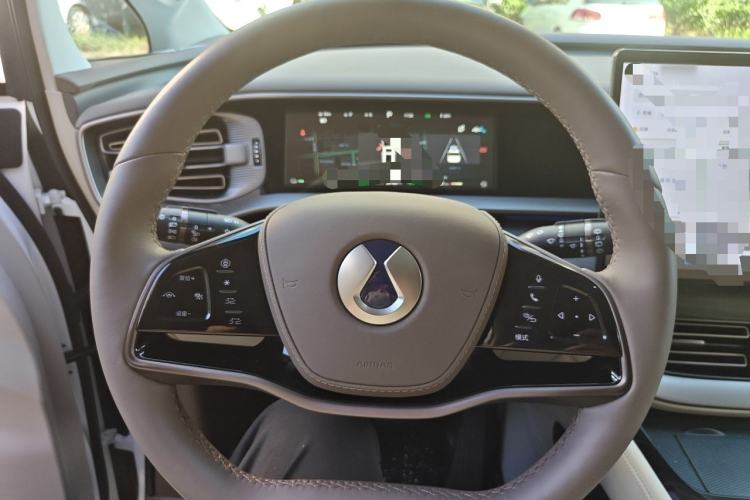 Used Denza D9 2022 DM-i 970 Four-Wheel Drive Flagship Model Steering Wheel