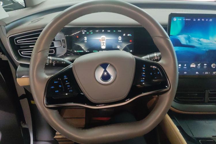 Used Denza D9 2022 DM-i 970 Four-Wheel Drive Prestige Model Steering Wheel