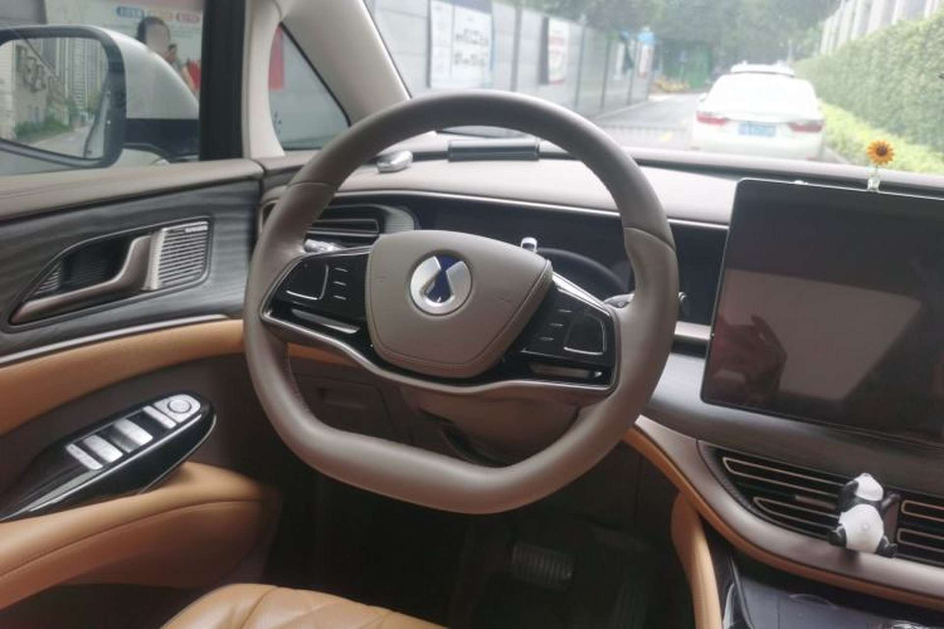 Used Denza D9 2022 DM-i 970 Four-Wheel Drive Prestige Model Steering Wheel