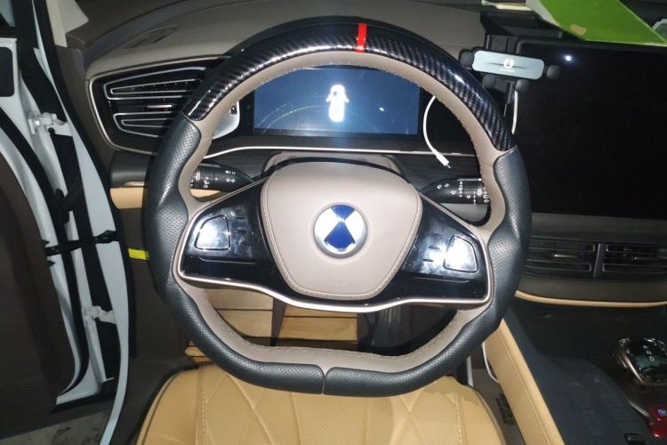 Used Denza D9 2022 DM-i 970 Four-Wheel Drive Flagship Model Steering Wheel