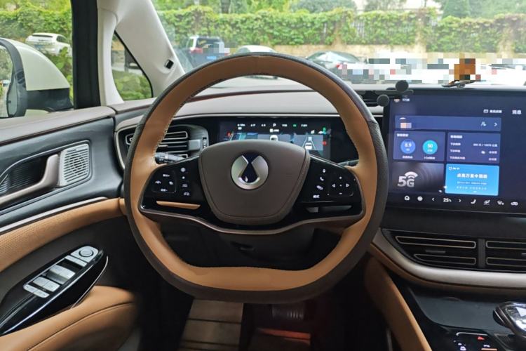 Used Denza D9 2022 EV 600 Four-Wheel Drive Flagship Model Steering Wheel