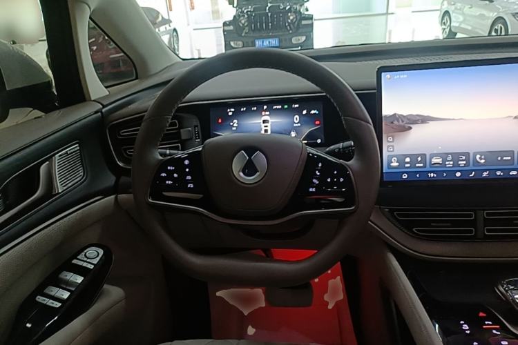 Used Denza D9 2022 DM-i 970 Four-Wheel Drive Prestige Model Steering Wheel