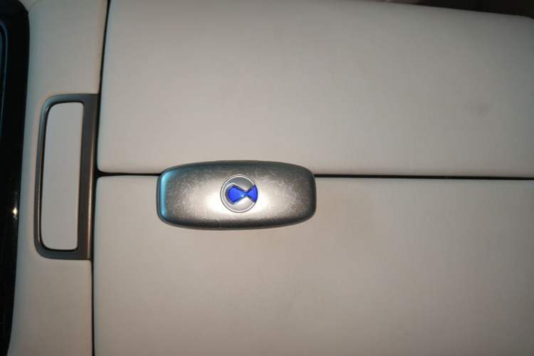 Used Denza D9 2022 DM-i 970 Four-Wheel Drive Flagship Model Vehicle Key