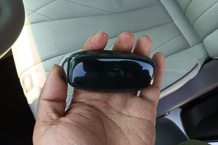 Used Denza D9 2022 DM-i 970 Four-Wheel Drive Flagship Model Vehicle Key