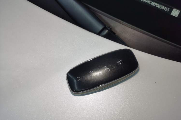 Used Denza D9 2022 DM-i 970 Four-Wheel Drive Flagship Model Vehicle Key