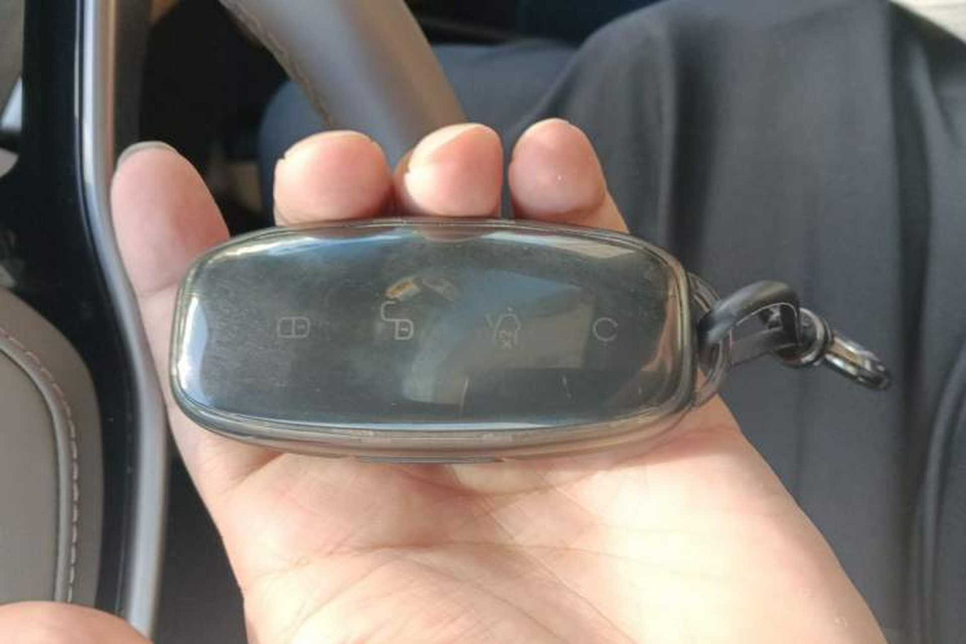 Used Denza D9 2022 DM-i 1040 Prestige Model Vehicle Key