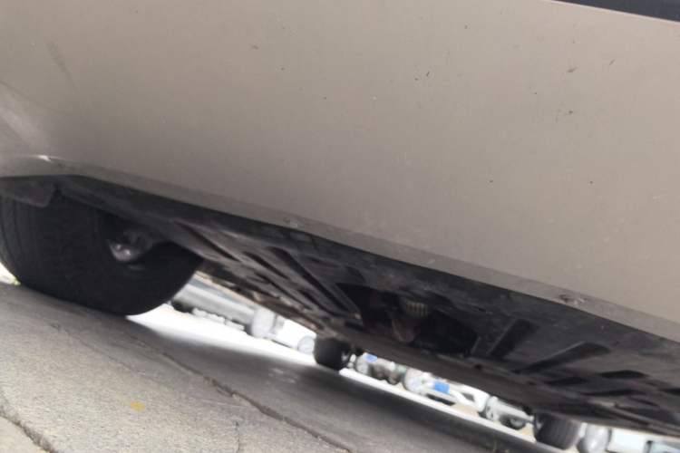 Used Denza D9 2022 DM-i 1040 Prestige Model Chassis Front