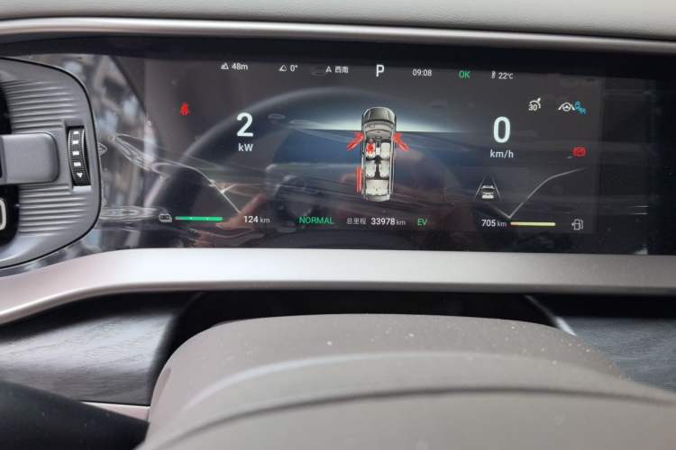 Used Denza D9 2022 DM-i 1040 Prestige Model Odometer Close Up