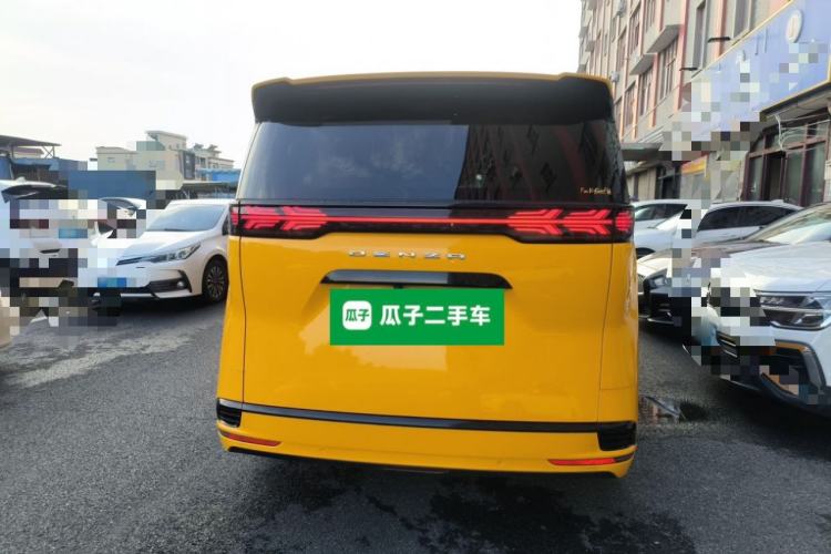 Used Denza D9 2022 DM-i 970 Four-Wheel Drive Flagship Model Rear