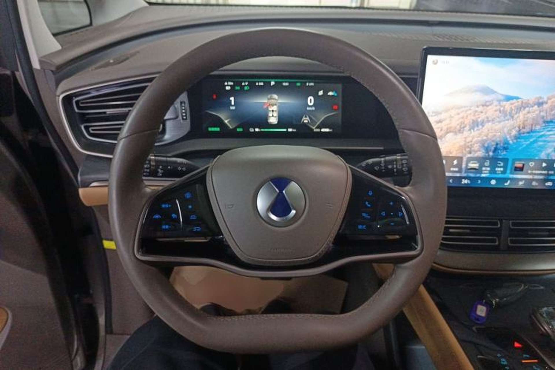 Used Denza D9 2022 EV 620 Prestige Model Steering Wheel