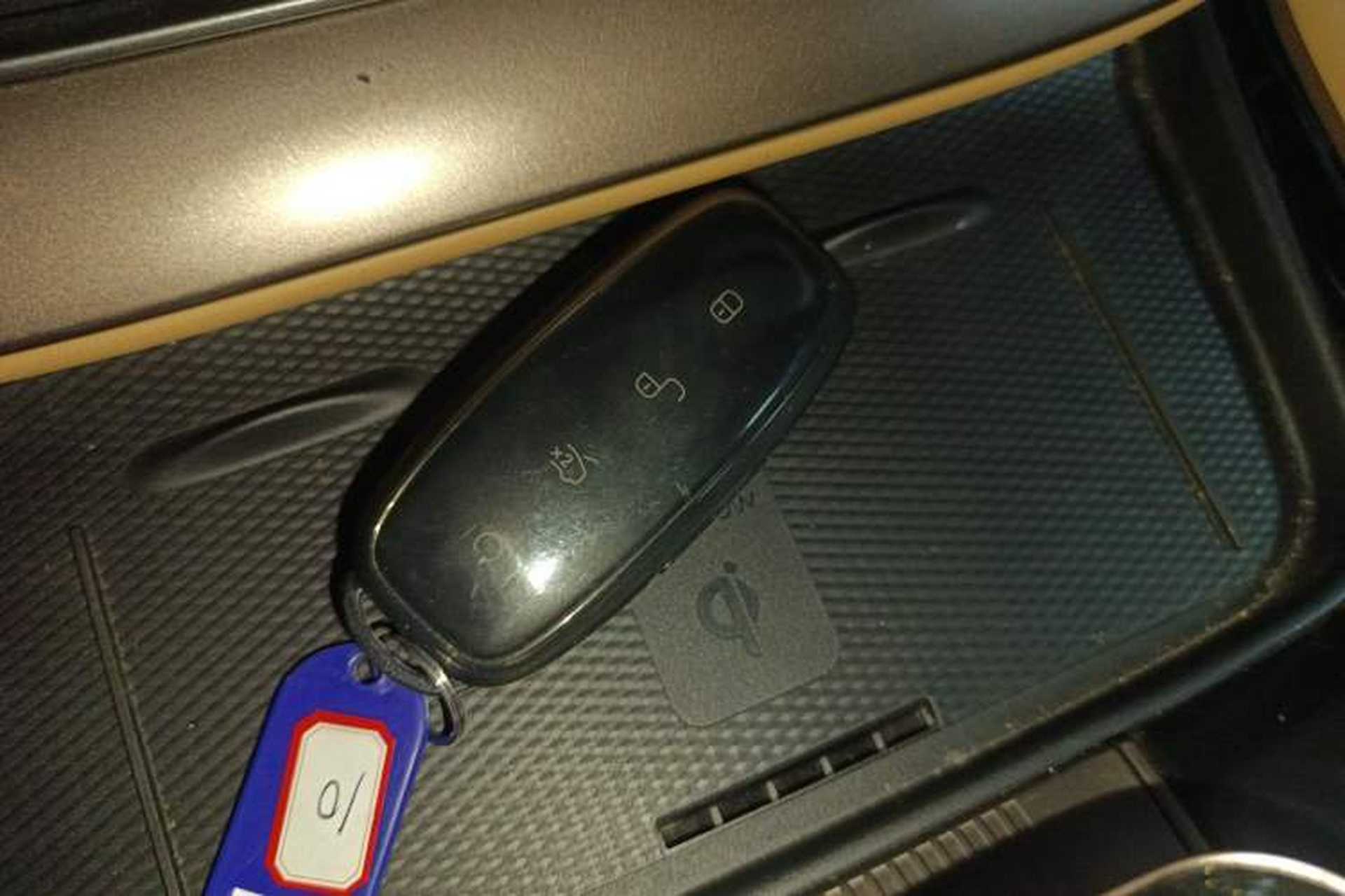 Used Denza D9 2022 EV 620 Prestige Model Vehicle Key