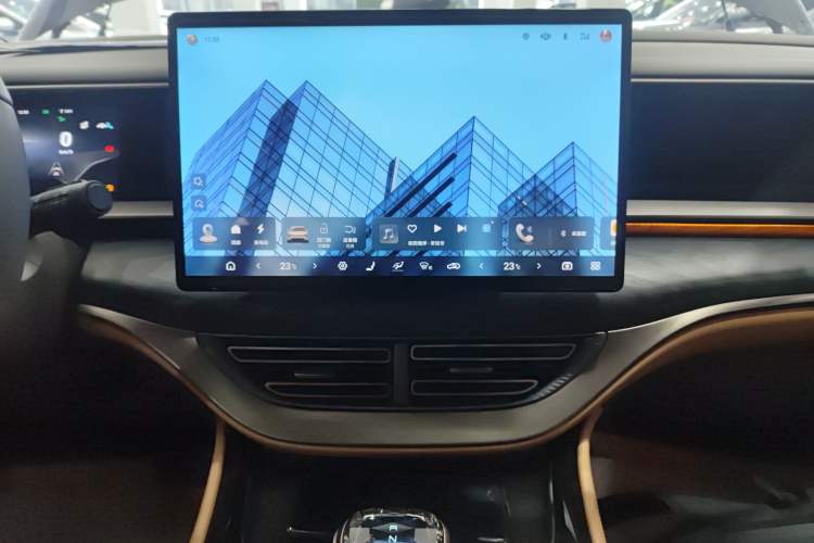 Used Denza D9 2023 DM-i 965 Luxury Model Audio And AC Panel