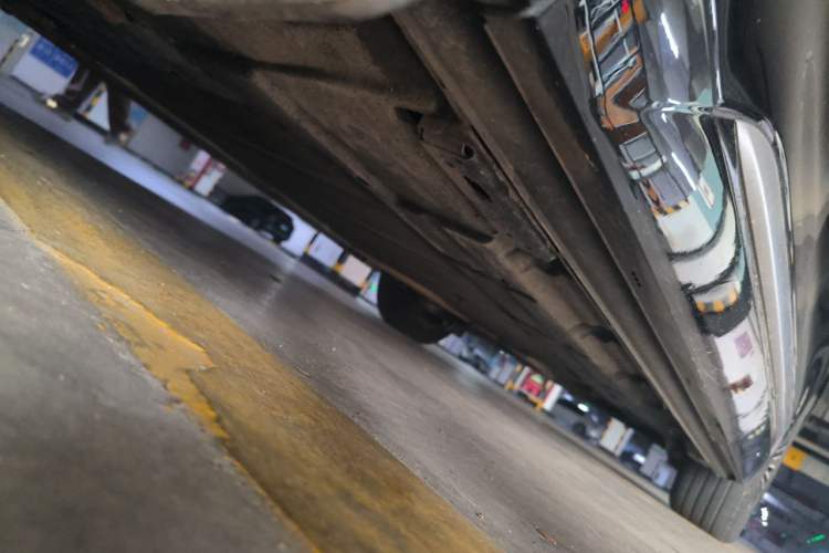 Used Denza D9 2023 DM-i 965 Luxury Model Chassis Front Left