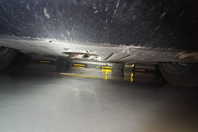 Used Denza D9 2023 DM-i 965 Luxury Model Chassis Front