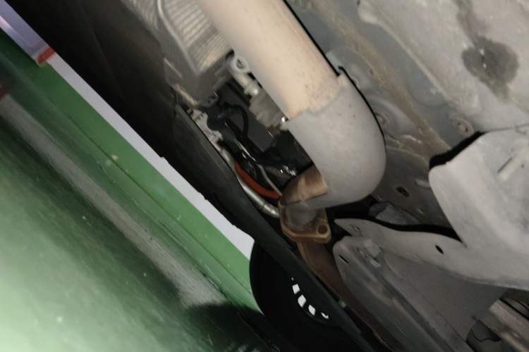 Used Denza D9 2023 DM-i 965 Luxury Model Chassis Front Right