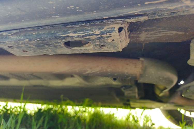 Used Denza D9 2023 DM-i 965 Luxury Model Chassis Front Right