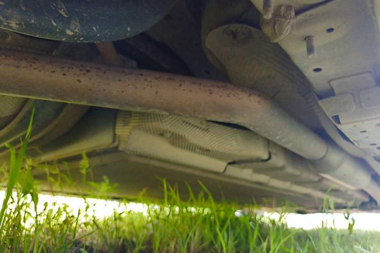 Used Denza D9 2023 DM-i 965 Luxury Model Chassis Rear Right