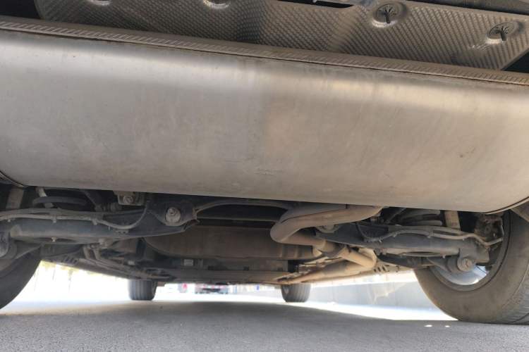 Used Denza D9 2023 DM-i 945 Business Edition Chassis Rear