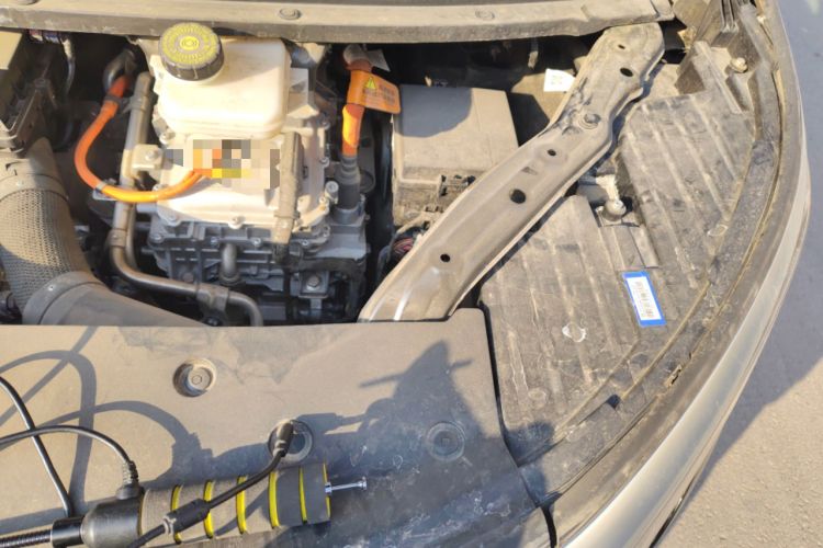 Used Denza D9 2023 DM-i 945 Business Edition Engine Bay Left