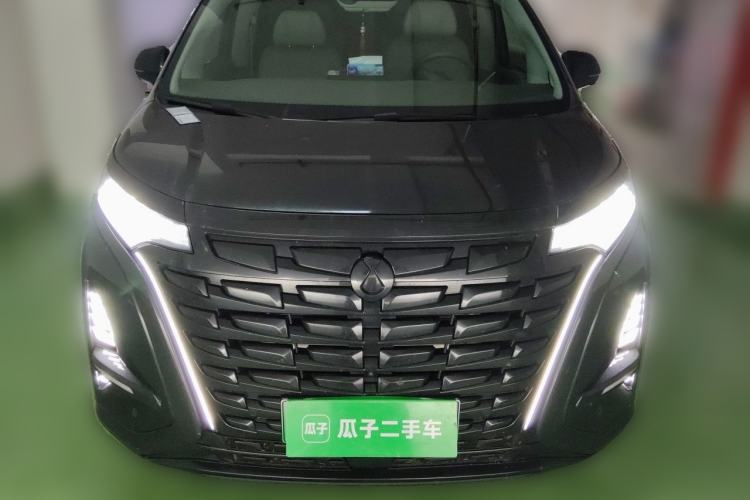 Used Denza D9 2023 DM-i 965 Luxury Model Front