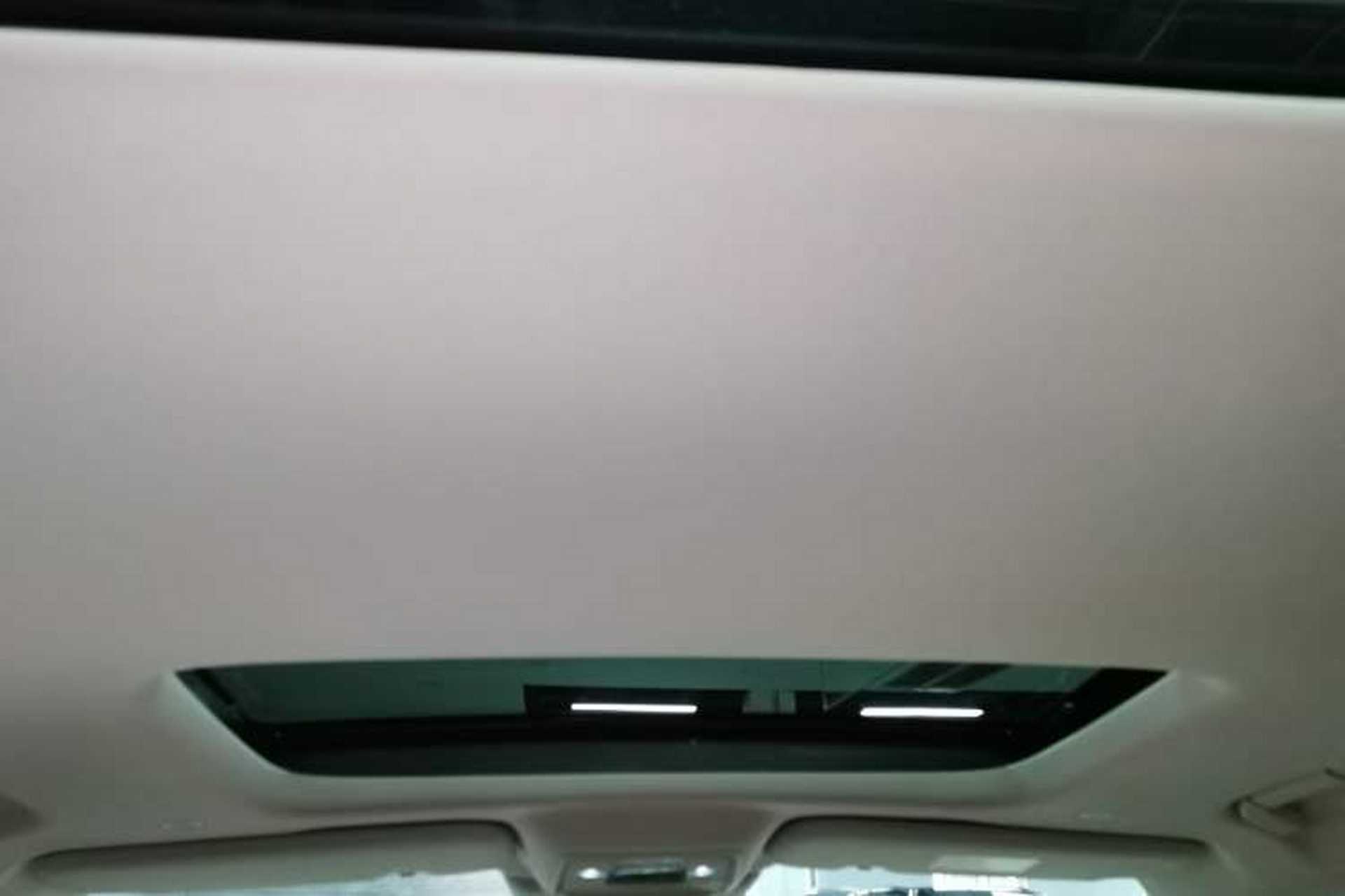Used Denza D9 2023 DM-i 965 Luxury Model Headliner