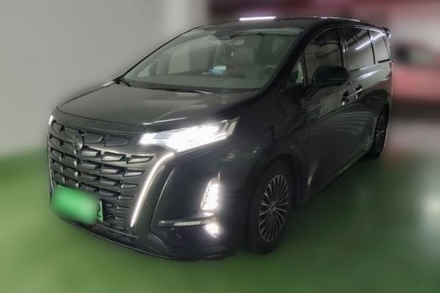 Used Denza D9 2023 DM-i 965 Luxury Model