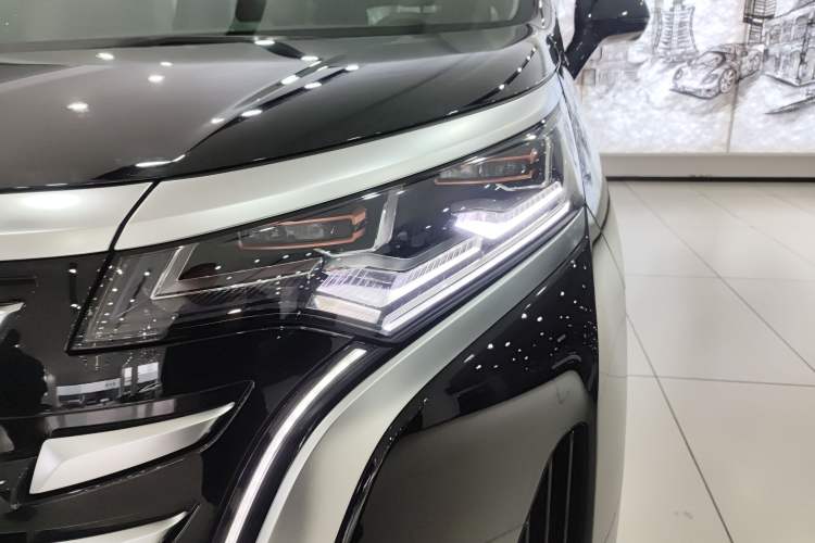 Used Denza D9 2023 DM-i 965 Luxury Model Left Front Headlight