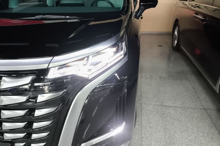 Used Denza D9 2023 DM-i 965 Luxury Model Left Front Headlight