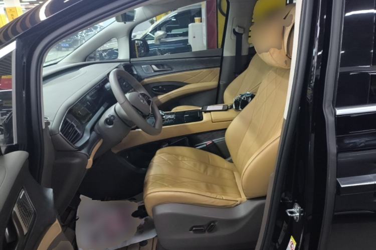 Used Denza D9 2023 DM-i 965 Luxury Model Left Front Seat
