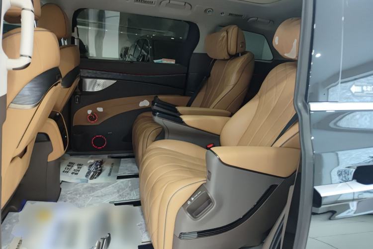 Used Denza D9 2023 DM-i 965 Luxury Model Left Rear Seat