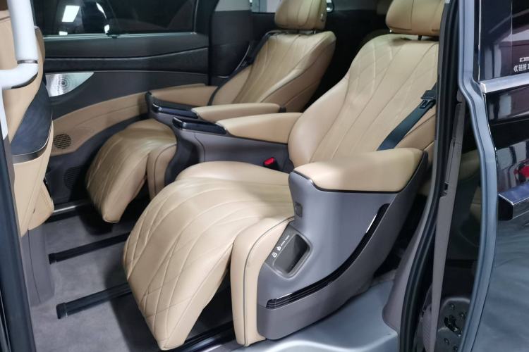 Used Denza D9 2023 DM-i 965 Luxury Model Left Rear Seat