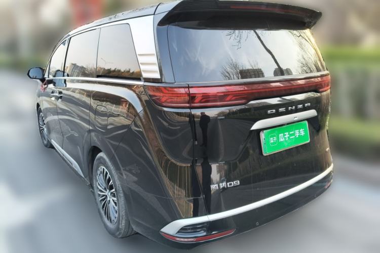 Used Denza D9 2023 DM-i 965 Luxury Model Rear Left 45 Deg