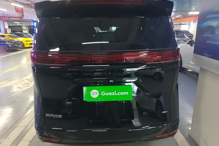 Used Denza D9 2023 DM-i 965 Luxury Model Rear