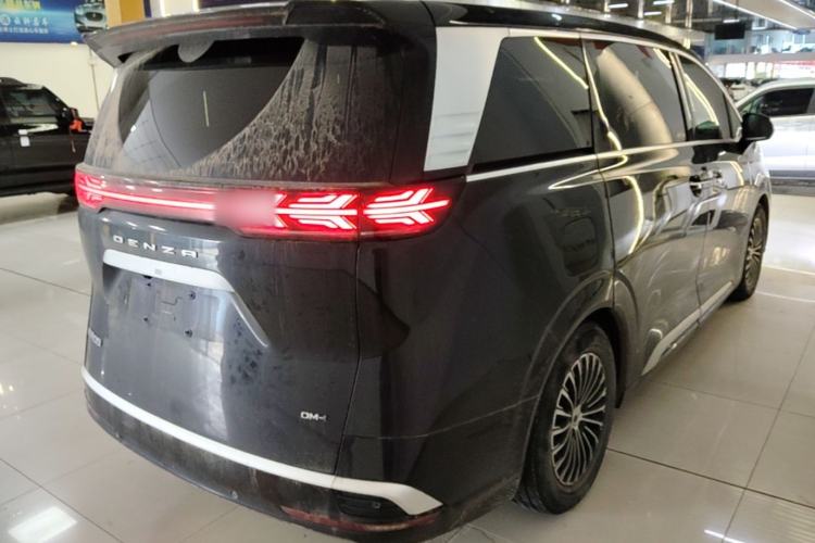 Used Denza D9 2023 DM-i 965 Luxury Model Rear Right 45 Deg