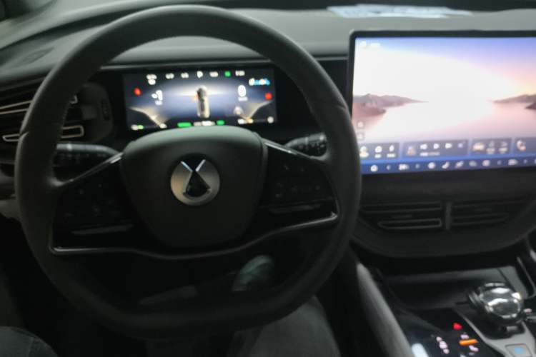 Used Denza D9 2023 DM-i 965 Luxury Model Steering Wheel