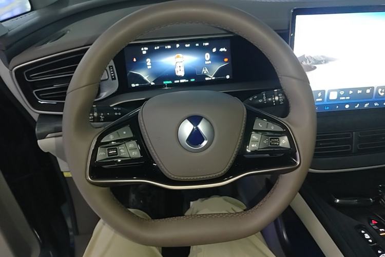 Used Denza D9 2023 DM-i 965 Luxury Model Steering Wheel