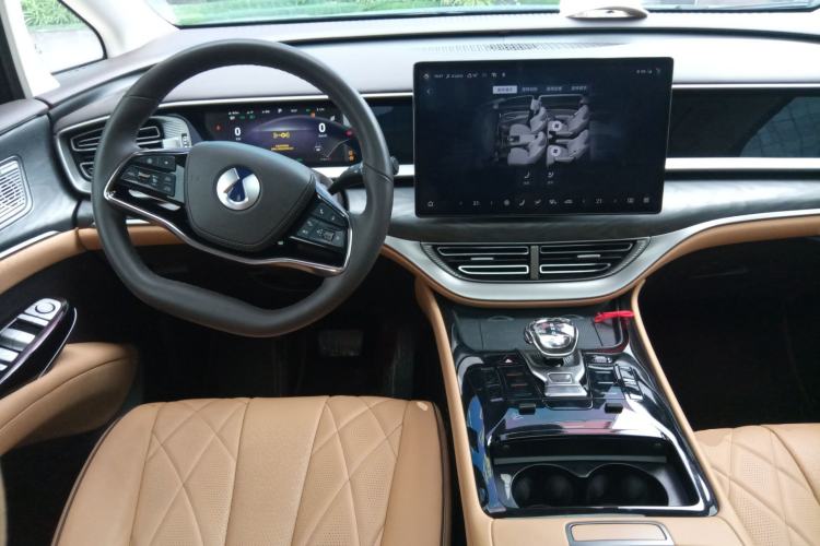 Used Denza D9 2023 DM-i 965 Luxury Model Steering Wheel