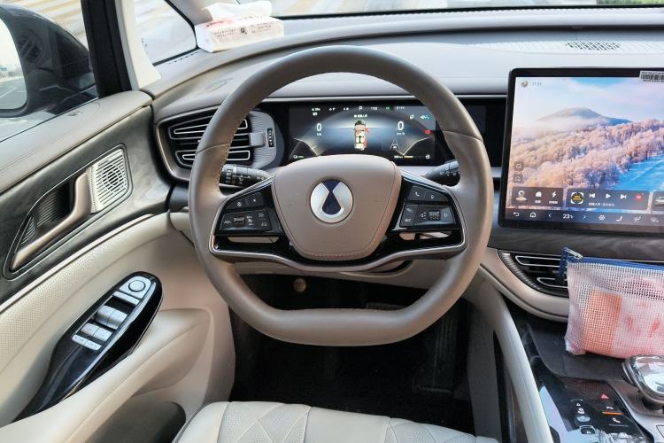 Used Denza D9 2023 DM-i 965 Luxury Model Steering Wheel