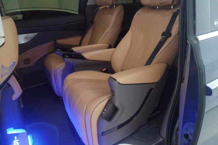 Used Denza D9 2023 DM-i 965 Luxury Model Left Rear Seat
