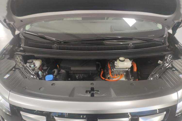 Used Denza D9 2023 PREMIER Founder Edition Engine Bay